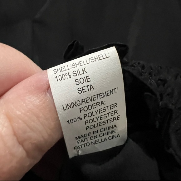 Halston Heritage 8 Black Silk Sheer Long Sleeve Smocked Hem Blouse R6 - Picture 4 of 4